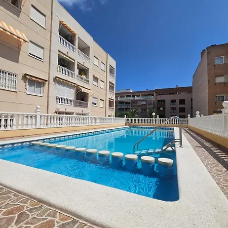 Apol 1upool Apartamento